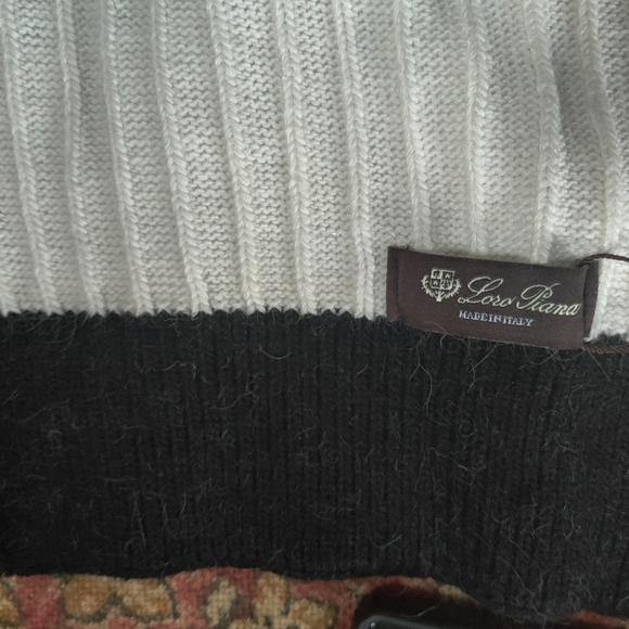 Loro Piana hat + scarf bundle NWT - Picture 9 of 9